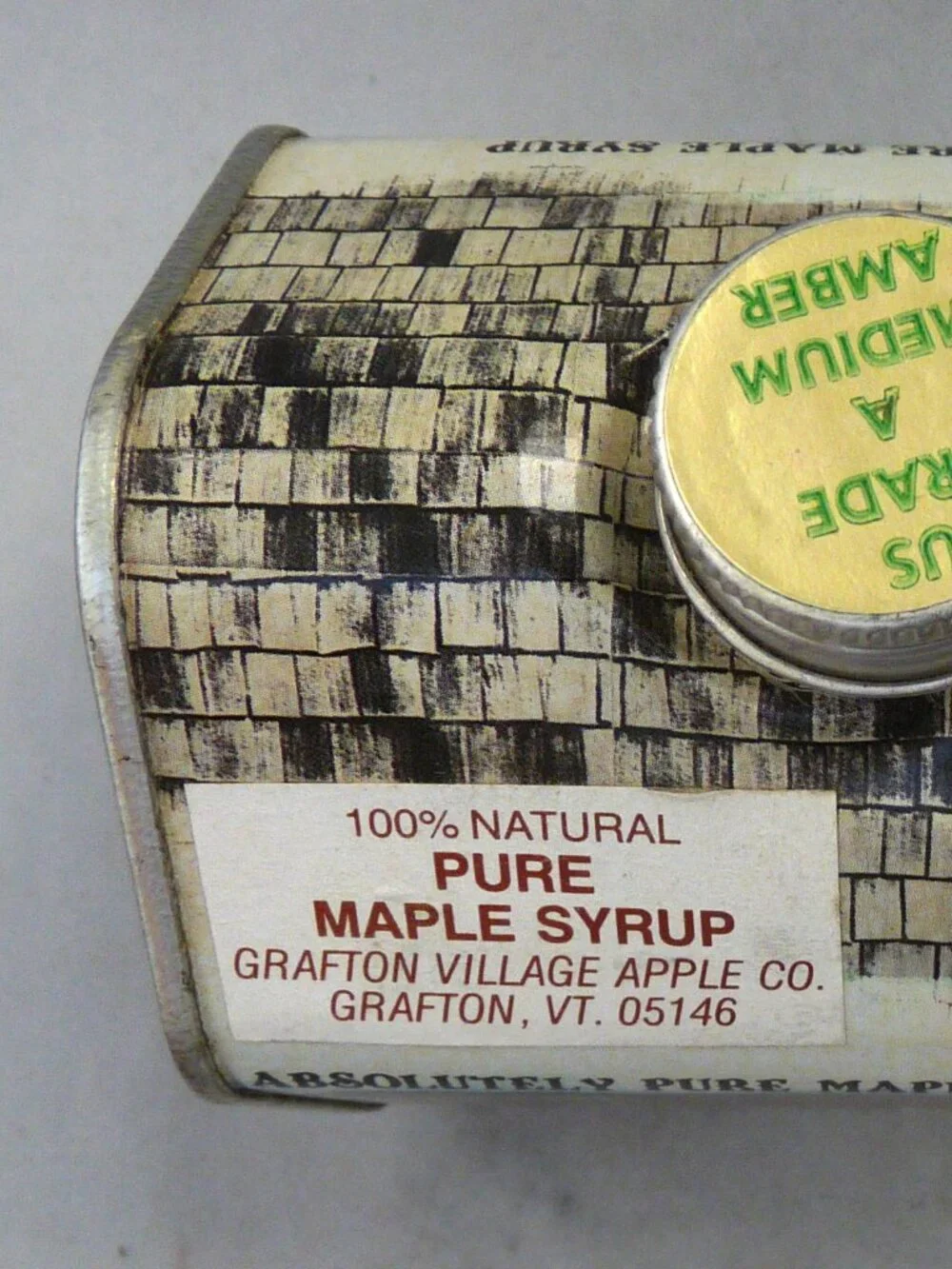 Vintage maple syrup tin log cabin Grafton Vermont